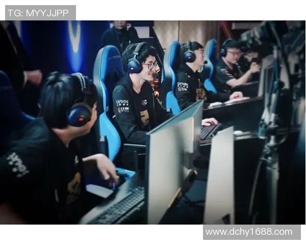 esports数据赛后复盘FPX与RNG实力对比分析揭示未来发展方向